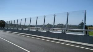 ACRYLITE-Soundstop-clear-bridge-mounted-noise-barrier