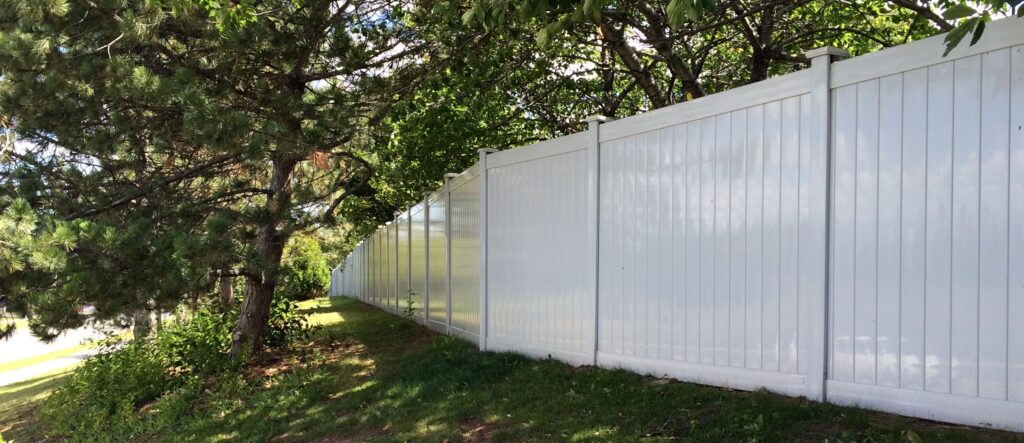 AIL Sound Walls feature vertical panels for residential development in Oakville, ON